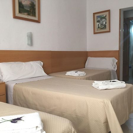 Hostal Lido Madrid Ngoại thất bức ảnh