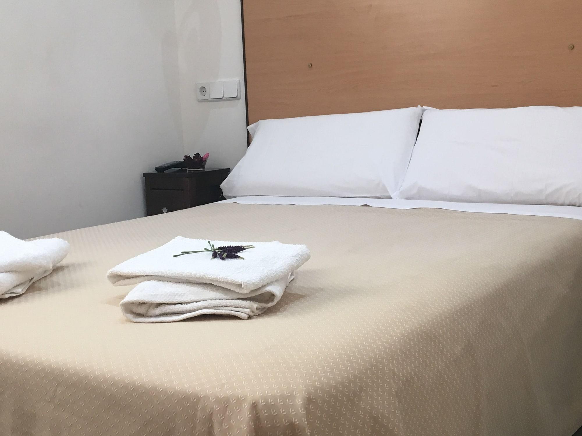 Hostal Lido Madrid Ngoại thất bức ảnh