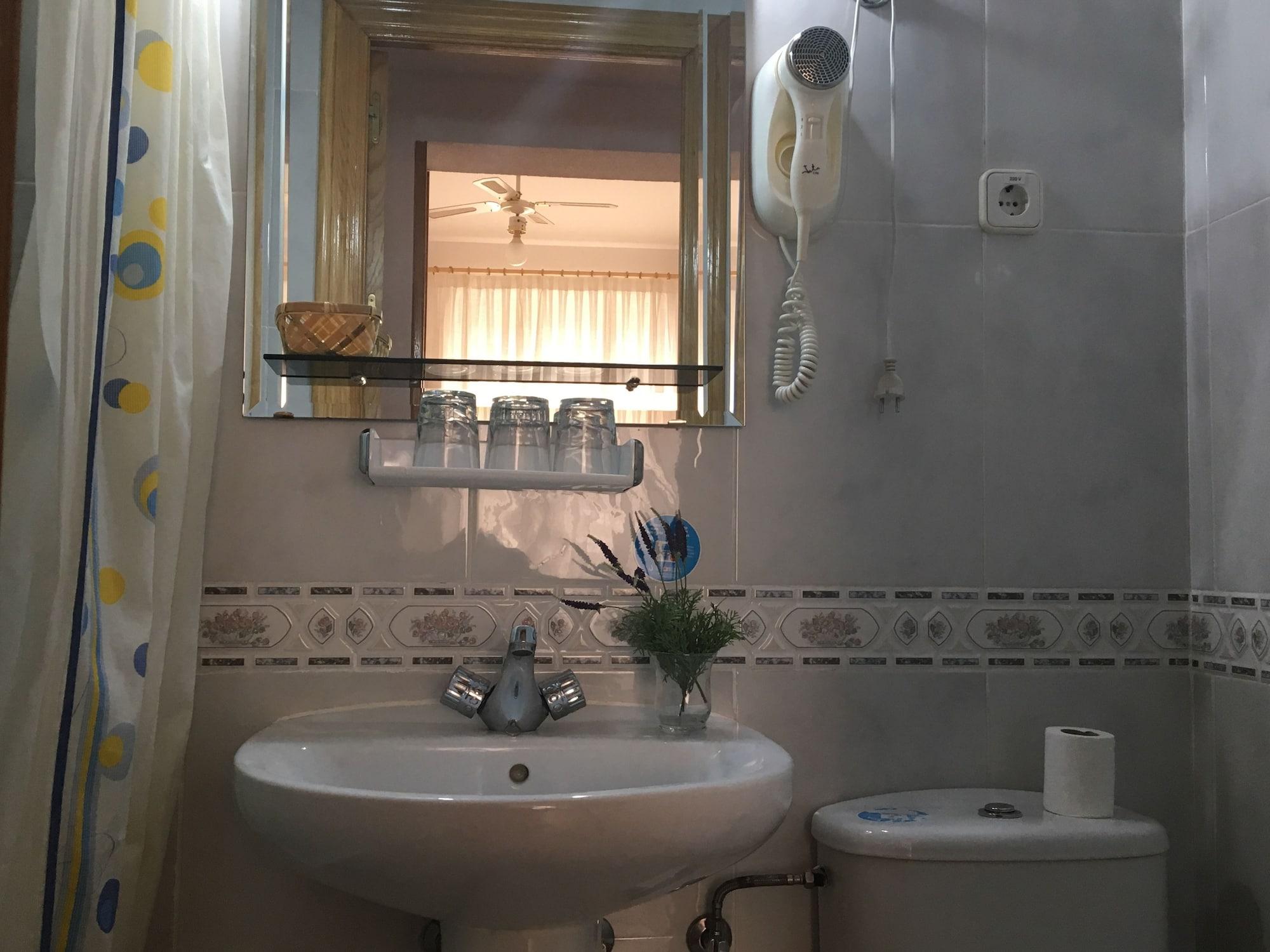 Hostal Lido Madrid Ngoại thất bức ảnh