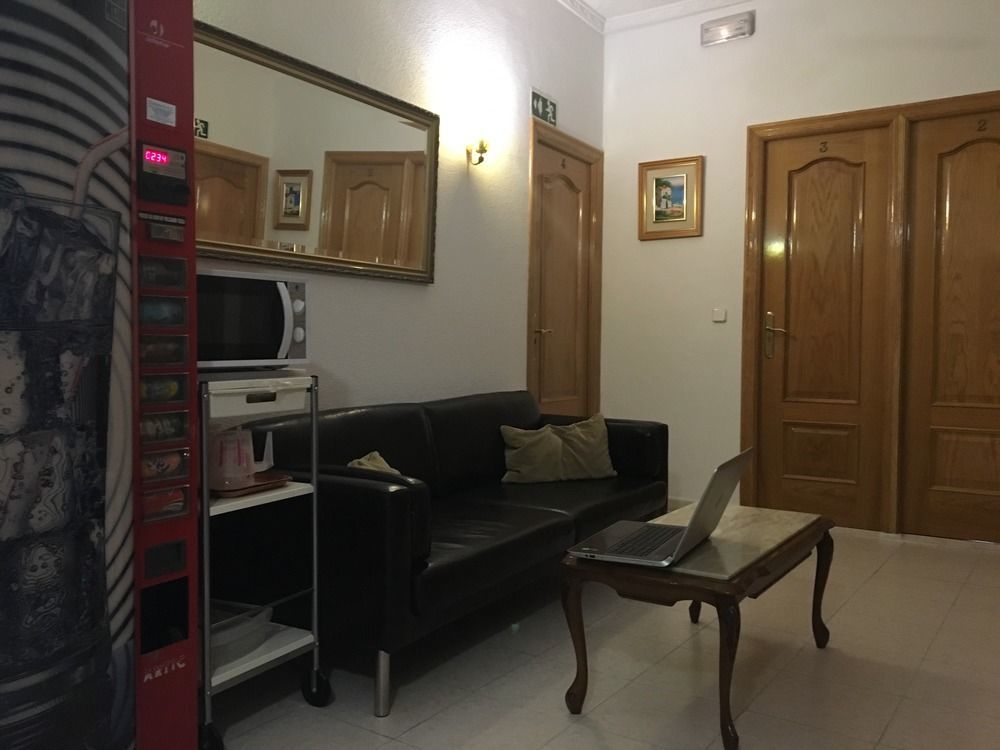 Hostal Lido Madrid Ngoại thất bức ảnh